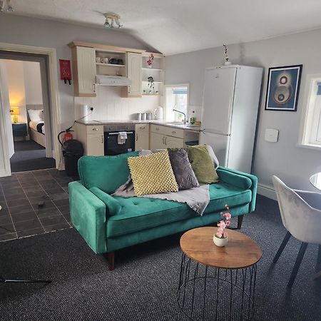 Cottage Style 2 Bedroom Apt In City, Near Utilita Arena & Free Parking Birmingham Ngoại thất bức ảnh