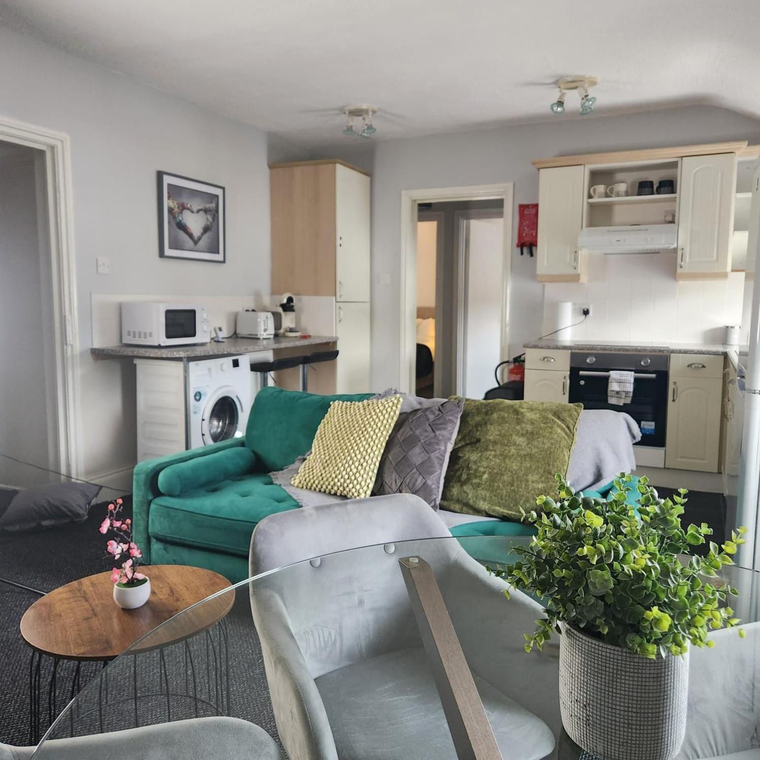 Cottage Style 2 Bedroom Apt In City, Near Utilita Arena & Free Parking Birmingham Ngoại thất bức ảnh