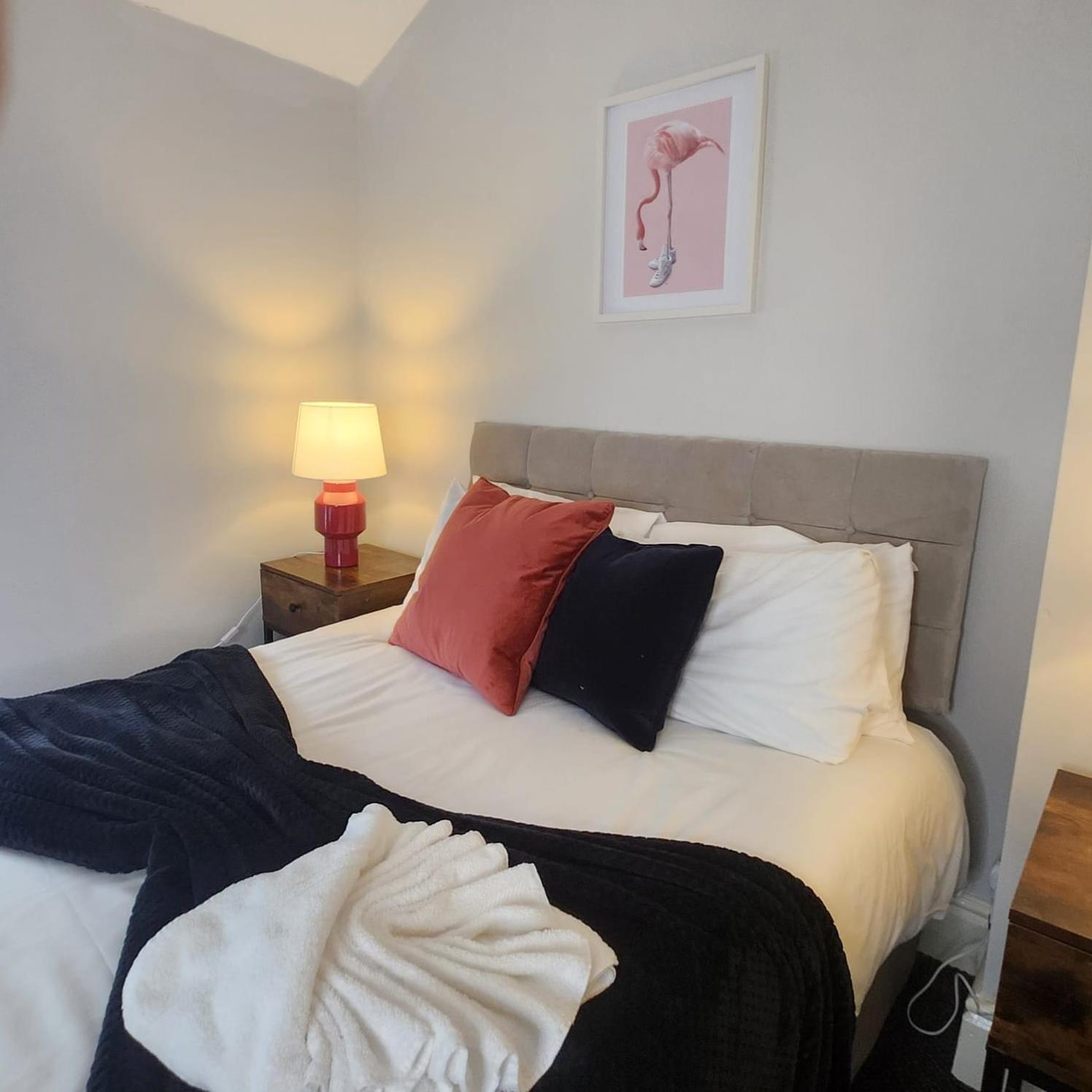 Cottage Style 2 Bedroom Apt In City, Near Utilita Arena & Free Parking Birmingham Ngoại thất bức ảnh