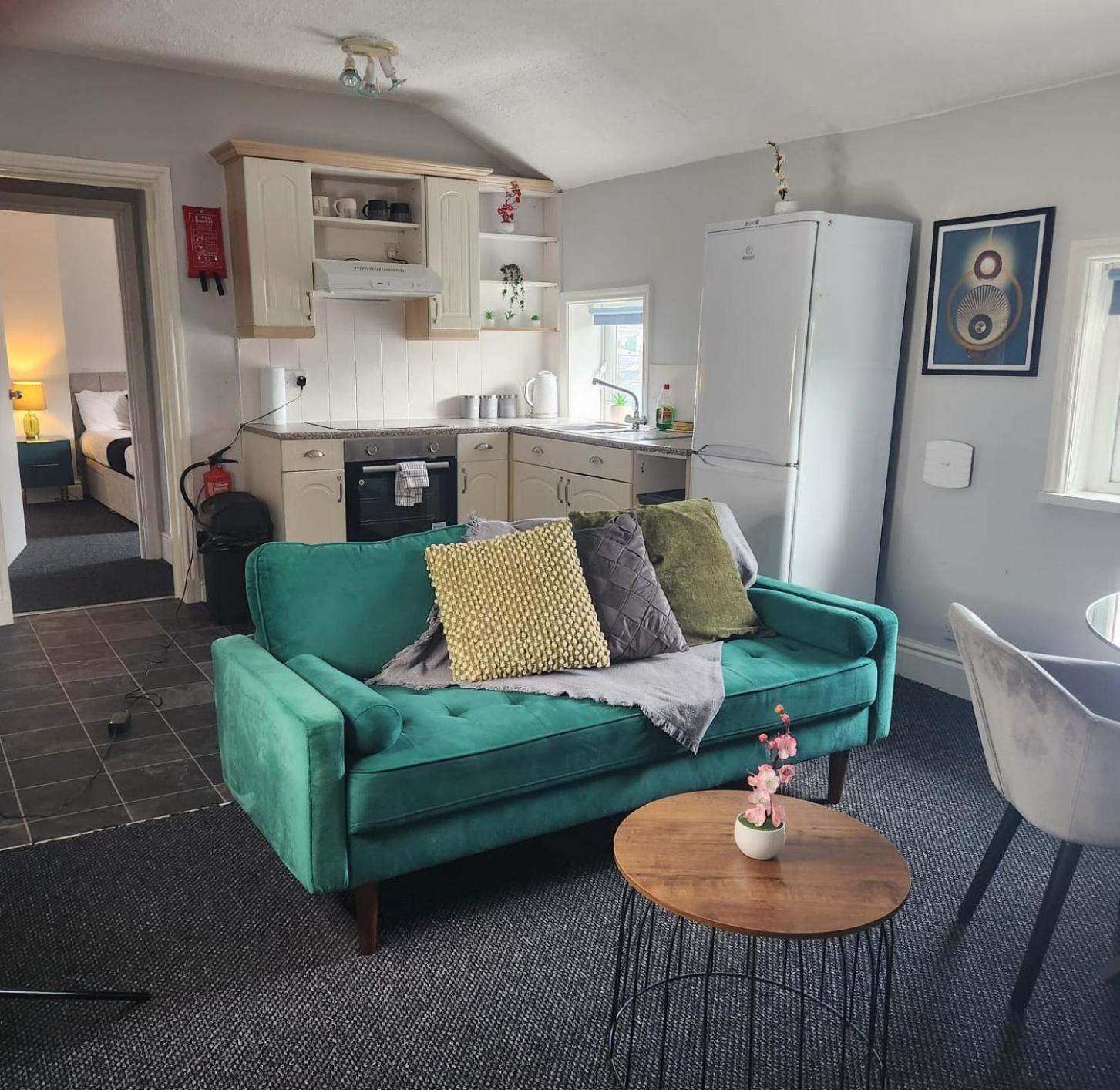 Cottage Style 2 Bedroom Apt In City, Near Utilita Arena & Free Parking Birmingham Ngoại thất bức ảnh